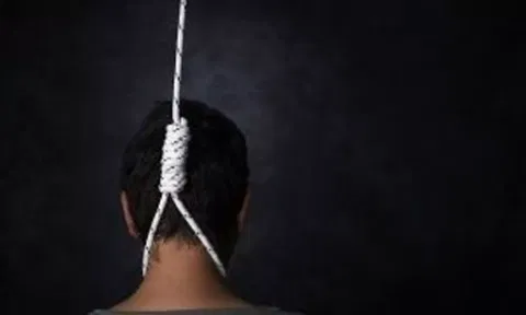 வாலிபர் தூக்குபோட்டு தற்கொலை