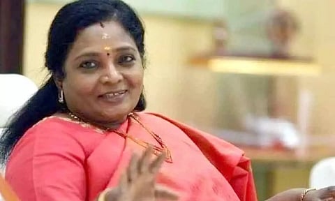 தேசிய நல்லாசிரியர் விருதுக்கு தமிழக ஆசிரியர்கள் 2 பேர் தேர்வு- கவர்னர் தமிழிசை வாழ்த்து