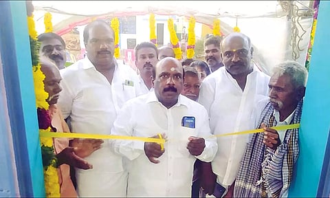 கல்லூத்தில் ரூ.15 லட்சத்தில் புதிய பல்நோக்கு கட்டிடம்-மனோஜ் பாண்டியன் எம்.எல்.ஏ. திறந்து வைத்தார்