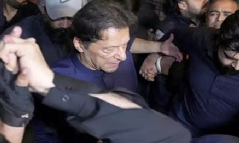 இம்ரான் கானுக்கு சிறையிலும் சொகுசு வாழ்க்கை - அறிக்கை வெளியிட்ட சிறைத்துறை ஆய்வாளர்!