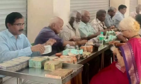 காஞ்சிபுரம் காமாட்சி அம்மன் கோவிலில் ரூ.58½ லட்சம் உண்டியல் வசூல்