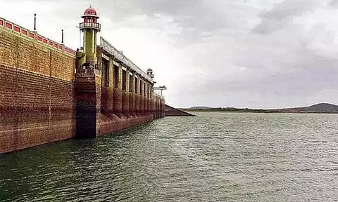 பவானிசாகர் அணையின் நீர்மட்டம் தொடர்ந்து சரிவு