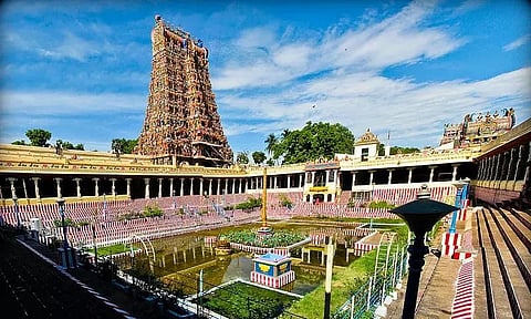 மீனாட்சி அம்மன் கோவில் கோபுரங்களுக்கு கும்பாபிஷேகம் நடத்த 4-ந்தேதி பாலாலயம்