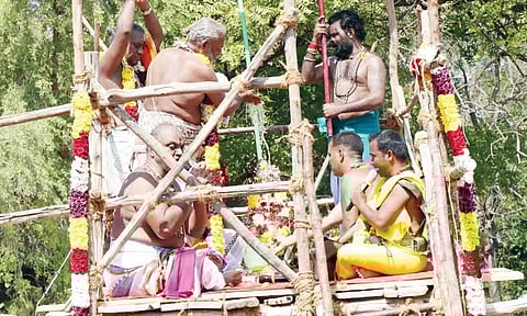 சுப்பிரமணியசாமி கோவிலில் இன்று காலை குடமுழுக்கு நடந்தது.