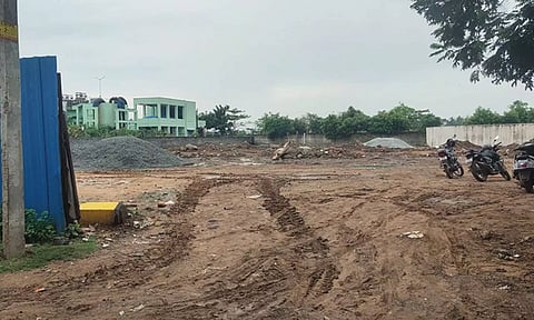 ஆவடியில் உள்ள வீட்டு வசதி வாரிய இடம் தனியாருக்கு விற்பனை செய்ய முயற்சியா? பொதுமக்கள் குற்றச்சாட்டு