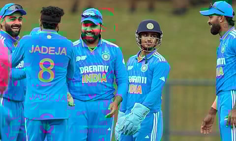 அணியில் ஆல்-ரவுண்டர்களுக்கு முக்கியத்துவம் ஏன்? ரோகித் சர்மா விளக்கம்