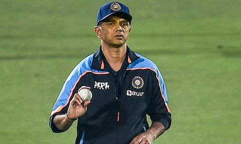 உலகக் கோப்பை போட்டிக்கு பிறகு பயிற்சியாளர் பதவியில் ராகுல் டிராவிட் நீடிப்பாரா?