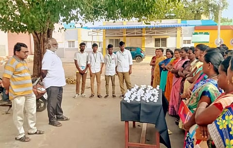 நெல்லை மாநகர பகுதிகளில் கொசுக்கள் உற்பத்தியாவதை தடுக்க வீடு வீடாக ஆய்வு