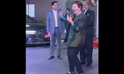 டெல்லி விமான நிலையத்தில் உற்சாக நடனமாடிய ஐ.எம்.எப். தலைவர்