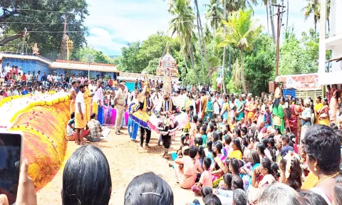 படவேடு திரவுபதியம்மன் கோவிலில் துரியோதனன் படுகளம், தீமிதி விழா