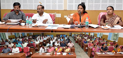 கூட்டத்தில் கலெக்டர் சரயு பேசிய போது எடுத்த படம்.