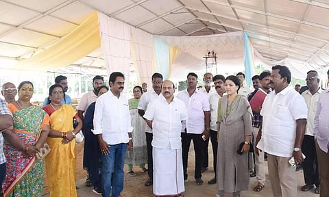 15-ந்தேதி மகளிர் உரிமைத் திட்டம் தொடக்கம்: காஞ்சிபுரத்தில் விழா நடக்கும் பணிகளை அமைச்சர், கலெக்டர் ஆய்வு