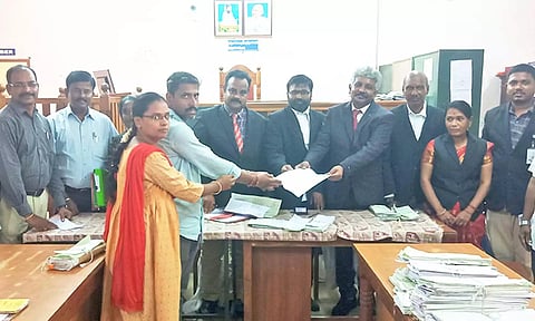 தேசிய மக்கள் நீதிமன்றம் நடைபெற்றது.