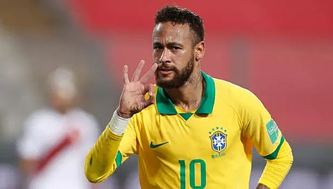 பிரேசில் அணிக்காக அதிக கோல் - பீலே சாதனையை முறியடித்தார் நெய்மர்