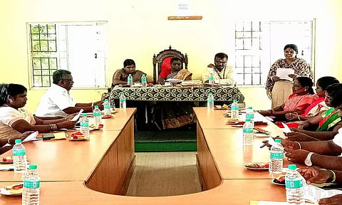 காவேரிப்பாக்கம் பேரூராட்சி கூட்டம்