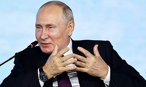 இந்திய பிரதமர் மோடியின் "மேக் இன் இந்தியா" திட்டத்தை புகழ்ந்த புதின்