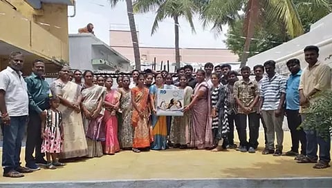 குமாரபாளையம் அரசு பள்ளியில் முன்னாள் மாணவ, மாணவிகள் சந்திப்பு நிகழ்ச்சி