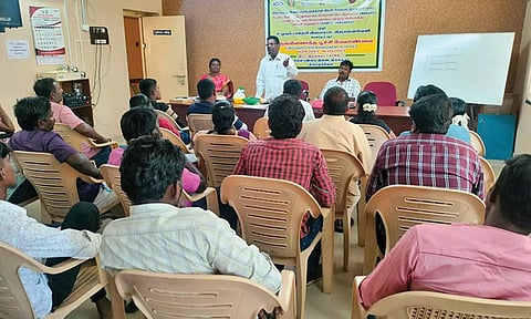 திறன் வளர்த்தல் பயிற்சி நடந்த போது எடுத்தபடம்.