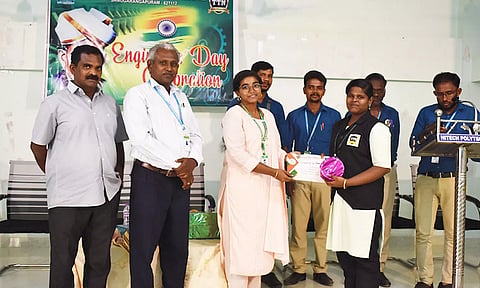 ஹைடெக் பாலிடெக்னிக் கல்லூரியில் தேசிய பொறியாளர் தின விழா கொண்டாட்டம்