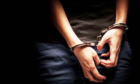 பைக் திருடிய வாலிபர் கைது