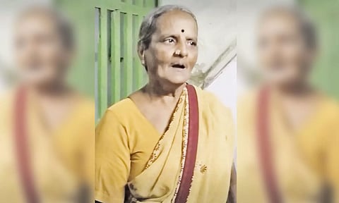 நகையை பறிகொடுத்த காந்திமதி.