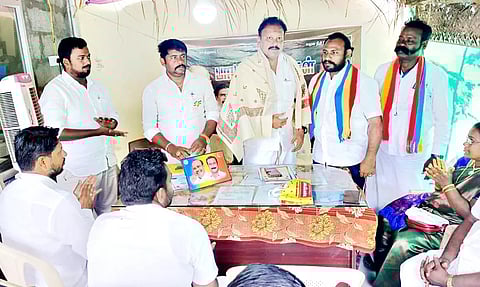 பொதுகுழு கூட்டம் நடந்த போது எடுத்த படம்.