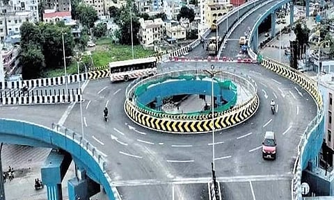 ரூ.650 கோடியில் 6 கிலோமீட்டர் நீள மேம்பாலம் திறப்பு: பஸ் நிலையத்தில் இருந்து மலை அடிவாரம் வரை எளிதில் செல்லலாம்