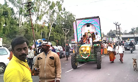கோத்தகிரி விநாயகர் கோவிலில் சதுர்த்தி தேர் பவனி