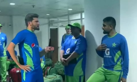 பாகிஸ்தான் அணி வீரர்கள் இடையே மோதல் இல்லை- மூத்த வீரர் தகவல்