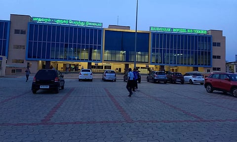 மாதவரம் பஸ் நிலையம் மந்தமாக மாறிய பரிதாபம்... சேவையை அதிகரிக்க முடியாமல் திணரும் அதிகாரிகள்