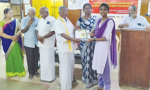 அரசு அருங்காட்சியகத்தில் கல்லூரி மாணவ-மாணவிகளுக்கான பேச்சு போட்டி