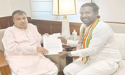 குமரியில் நான்கு வழி சாலை பணிக்கு நிலம் வழங்கியவர்களுக்கு தகுந்த இழப்பீடு