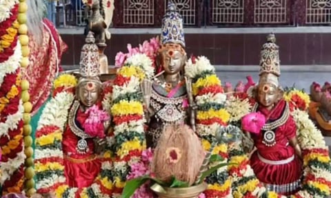 1008 கலச அபிஷேகம்