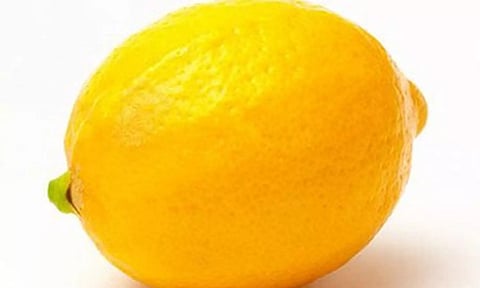 சிகிச்சைக்கு சென்ற பெண்ணிடம் எலுமிச்சை, சாம்பல் கொடுத்து ரூ.50 ஆயிரம் பறித்த டாக்டர்