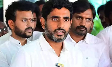 தந்தையை தொடர்ந்து கைது செய்ய தீவிரம்: சந்திரபாபு நாயுடு மகன் முன்ஜாமீன் கேட்டு மனு