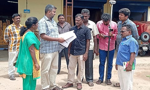 சாலை விரிவாக்க பணி ஆய்வு