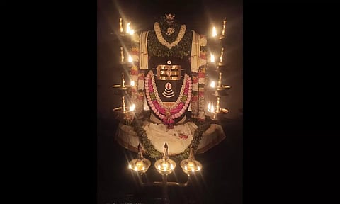 புரட்டாசி மாத திருவாதிரையையொட்டி குகநாதீஸ்வரர் கோவிலில் 1008 சங்காபிஷேகம்