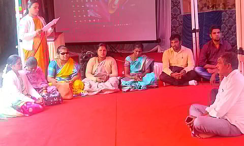 வண்டிச்சோலை கிராமசபை கூட்டத்தில் ரேஷன் கடை கோரி கிராம மக்கள் வலியுறுத்தல்