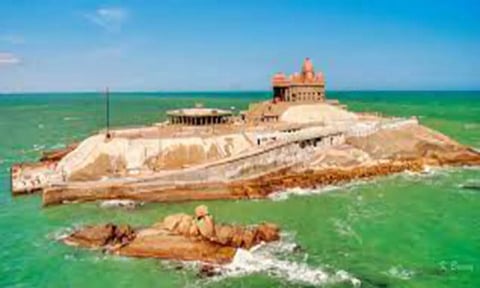 தொடர் விடுமுறையையொட்டி 6 நாட்களில் விவேகானந்தர் மண்டபத்தை 37 ஆயிரத்து 660 பேர் பார்வையிட்டுள்ளனர்
