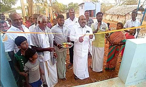 முத்துகிருஷ்ணபேரியில் ரூ.20 லட்சத்தில் புதிய மேல்நிலை நீர்த்தேக்க தொட்டி-மனோஜ் பாண்டியன் எம்.எல்.ஏ. திறந்து வைத்தார்
