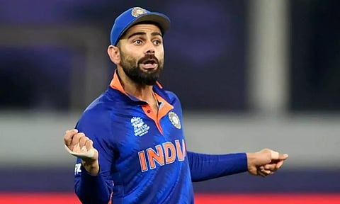 அசிங்கப்படுத்துற.. இன்சல்ட் பண்ற? டிக்கெட் கேட்ட நண்பர்களுக்கு ஸ்டேட்டஸ் வைத்த கோலி!