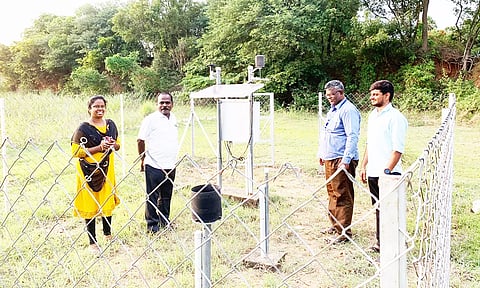 நாட்டறம்பள்ளியில் மழைமானி ஆய்வு