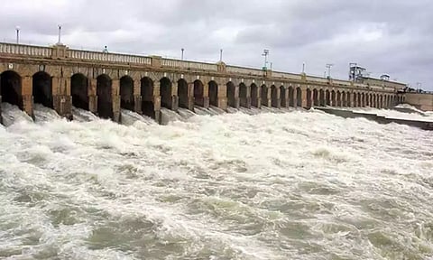 காவிரி பிரச்சினை: கர்நாடகத்தில் பாராளுமன்ற தேர்தலை புறக்கணிக்க வேண்டும்- விவசாய சங்கங்கள் அழைப்பு