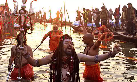 எவ்வாறு தீர்த்தமாட வேண்டும்?