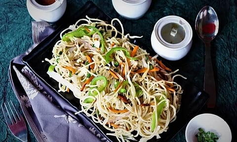 சிக்கன் ஹக்கா நூடுல்ஸ்