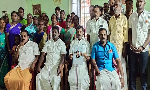 அ.தி.மு.க. பூத் கமிட்டி ஆய்வு கூட்டம்