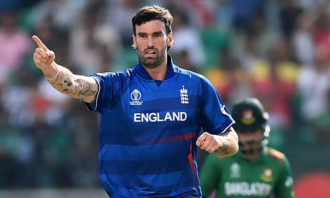 டேவிட் மலான், டாப்ளே அபாரம் - 137 ரன்கள் வித்தியாசத்தில் இங்கிலாந்து வெற்றி