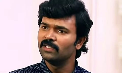 வெளிநாடு செல்ல பாஸ்போர்ட் வழங்கக்கோரி யூடியூபர் சாட்டை துரைமுருகன் மனு தாக்கல்