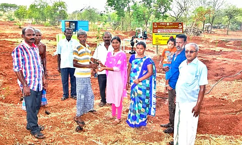 வெங்கடாம்பட்டி ஊராட்சியில் சொட்டுநீர் பாசன வயல்களை ஊராட்சி மன்ற தலைவர் ஆய்வு