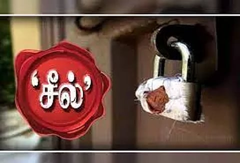 வடலூரில் புகையிலை பொருட்கள் விற்ற 2 கடைகளுக்கு சீல்